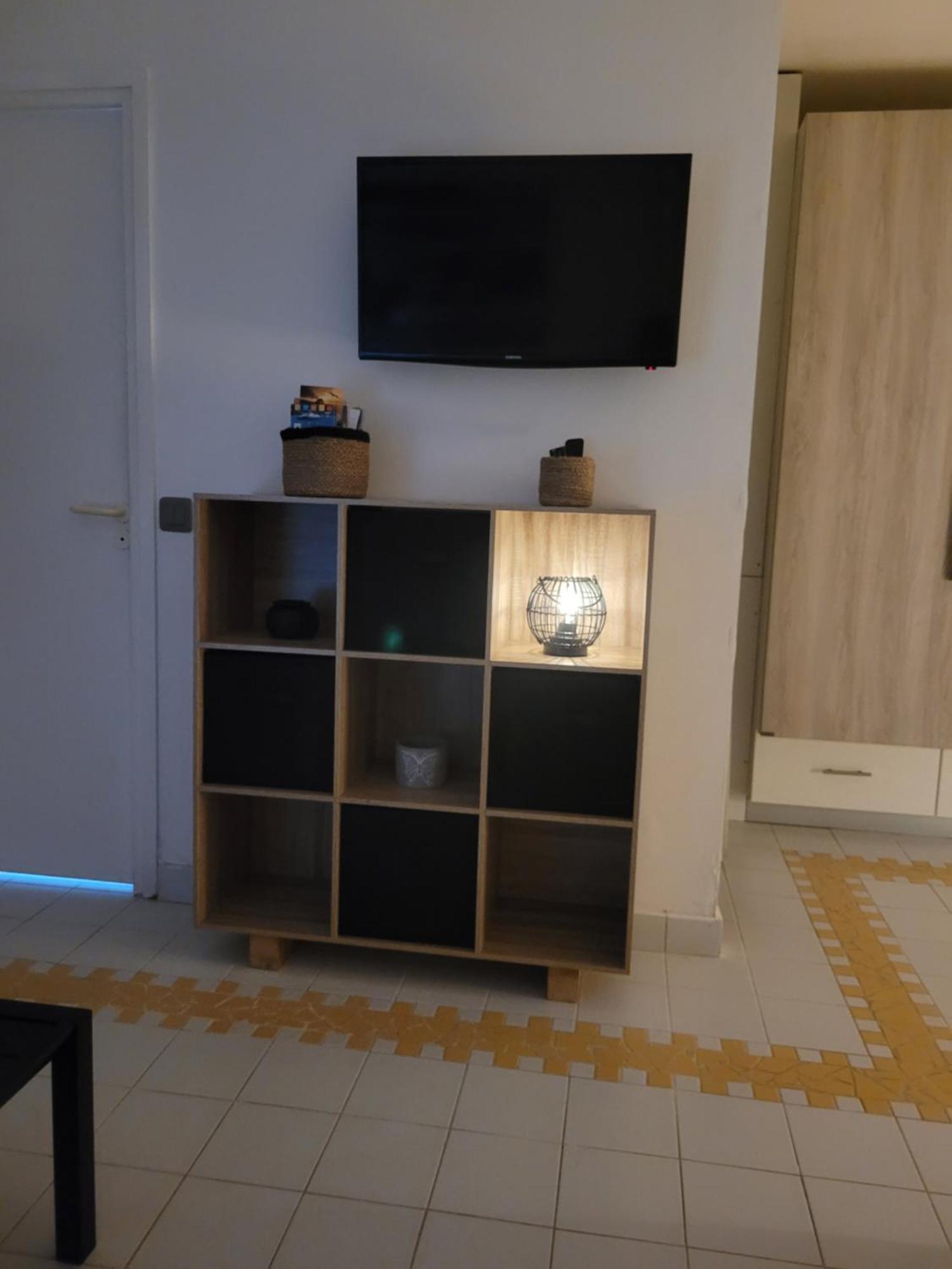 Studio Le Titoune Acces Plage St-Francois Avec Reservoir D'Eau Automatique Saint-Francois  Εξωτερικό φωτογραφία